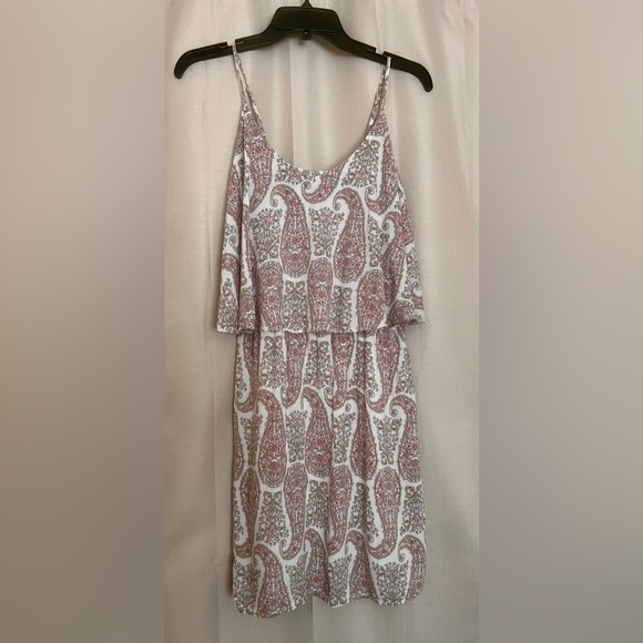 Old Navy Dresses & Skirts - OLD NAVY Paisley Print Flowy Cami Dress Size M